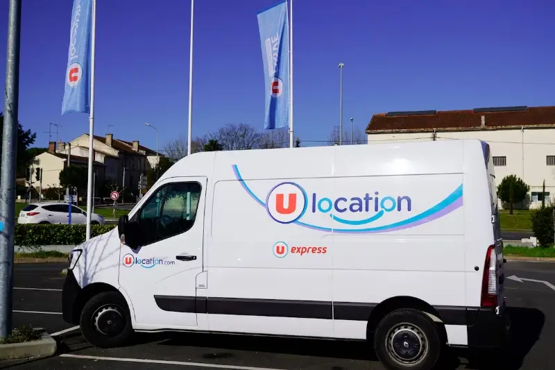 Location U Express SAINT CYPRIEN photo agence