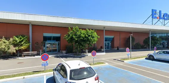 Location Leclerc BLAYE photo