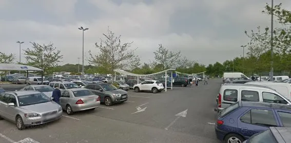 Location Leclerc HENNEBONT photo