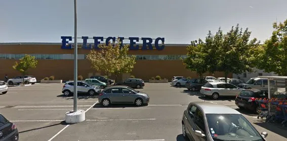 Location Leclerc MACON photo