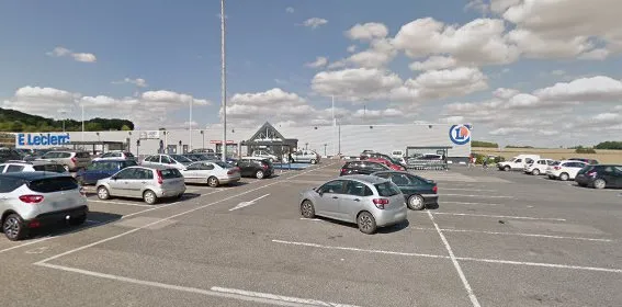 Location Leclerc PERONNE photo