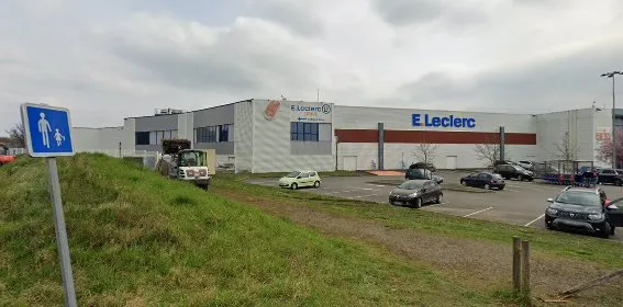 Location Leclerc SAINT AMAND-MONTROND photo