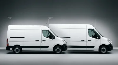côte à côte un fourgon utilitaire blanc 10m³ et un fourgon blanc 12m³